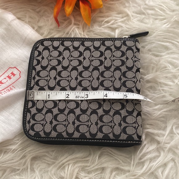 🌺vintage coach CD holder 🌺 - Picture 3 of 6